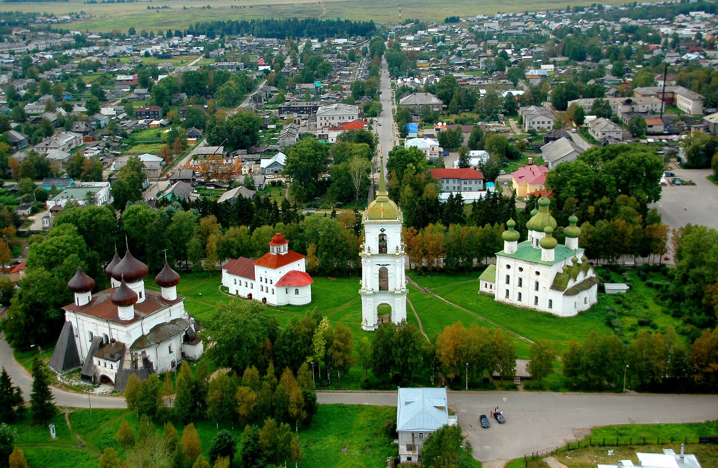 Фотографии.