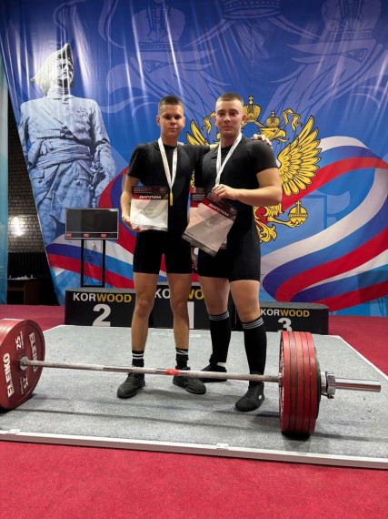 Спортсмены Каргопольского округа стали призерами в Первенстве Архангельской области по пауэрлифтингу. Спортсмены Каргопольского округа стали призерами в Первенстве Архангельской области по пауэрлифтингу.